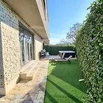 Villa Grey