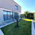Villa Grey